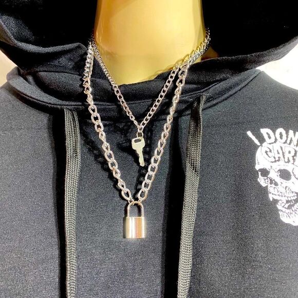 Multi Layering Silver Curb Chain Key & Lock Charming Necklace - Picture 3 of 3